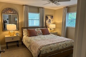 2 Schlafzimmer, Schreibtisch, Bügeleisen/Bügelbrett, kostenloses WLAN