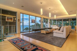Living area - Exquisite Luxury Family Bantry Bay home (Bantry Bay)