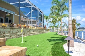 Property grounds - Bonita Breeze - Breathtaking Waterfront Views (Cape Coral)