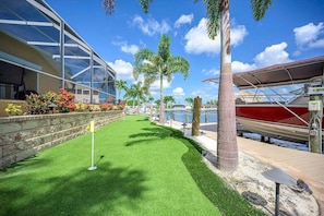 Property grounds - Bonita Breeze - Breathtaking Waterfront Views (Cape Coral)