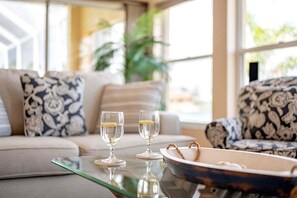 Interior - Bonita Breeze - Breathtaking Waterfront Views (Cape Coral)