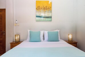 5 bedrooms, travel crib, free WiFi, bed sheets