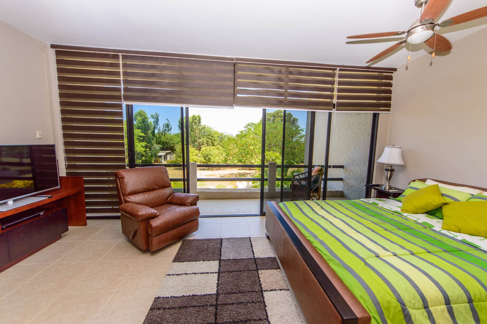 2 soverom, wi-fi (inkludert) og sengetøy