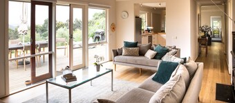 Relaxing Hanging Rock Farm Escape....