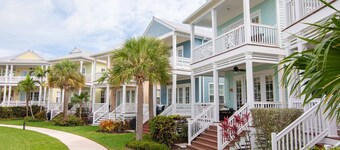 Islamorada home in Anglers Reef with Ocean Views, Dock, Com Pool & Private Beach