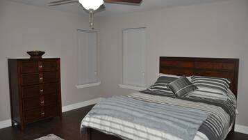 1 bedroom, iron/ironing board, internet, bed sheets