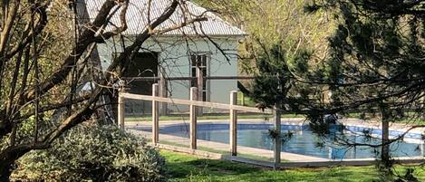 Enceinte de lâhĂ©bergement