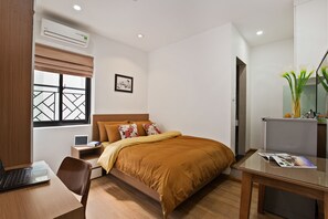 1 bedroom, soundproofing, Internet