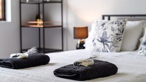 2 Schlafzimmer, Reisekinderbett, WLAN, Bettwäsche