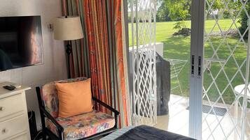 1 chambre, bureau, fer et planche Ă repasser, Wi-Fi gratuit