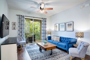 Smart TV, video games, Netflix, DVD player