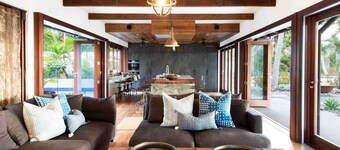 Spice at Oak - Absolute beachfront with private pool