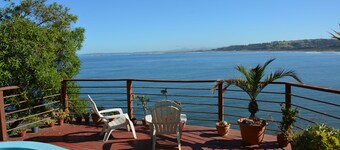 The Crow's Nest, Affacciato sul Pacifico, Con Con, Cile.