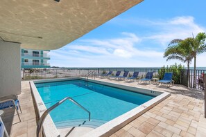 Beheizter Pool