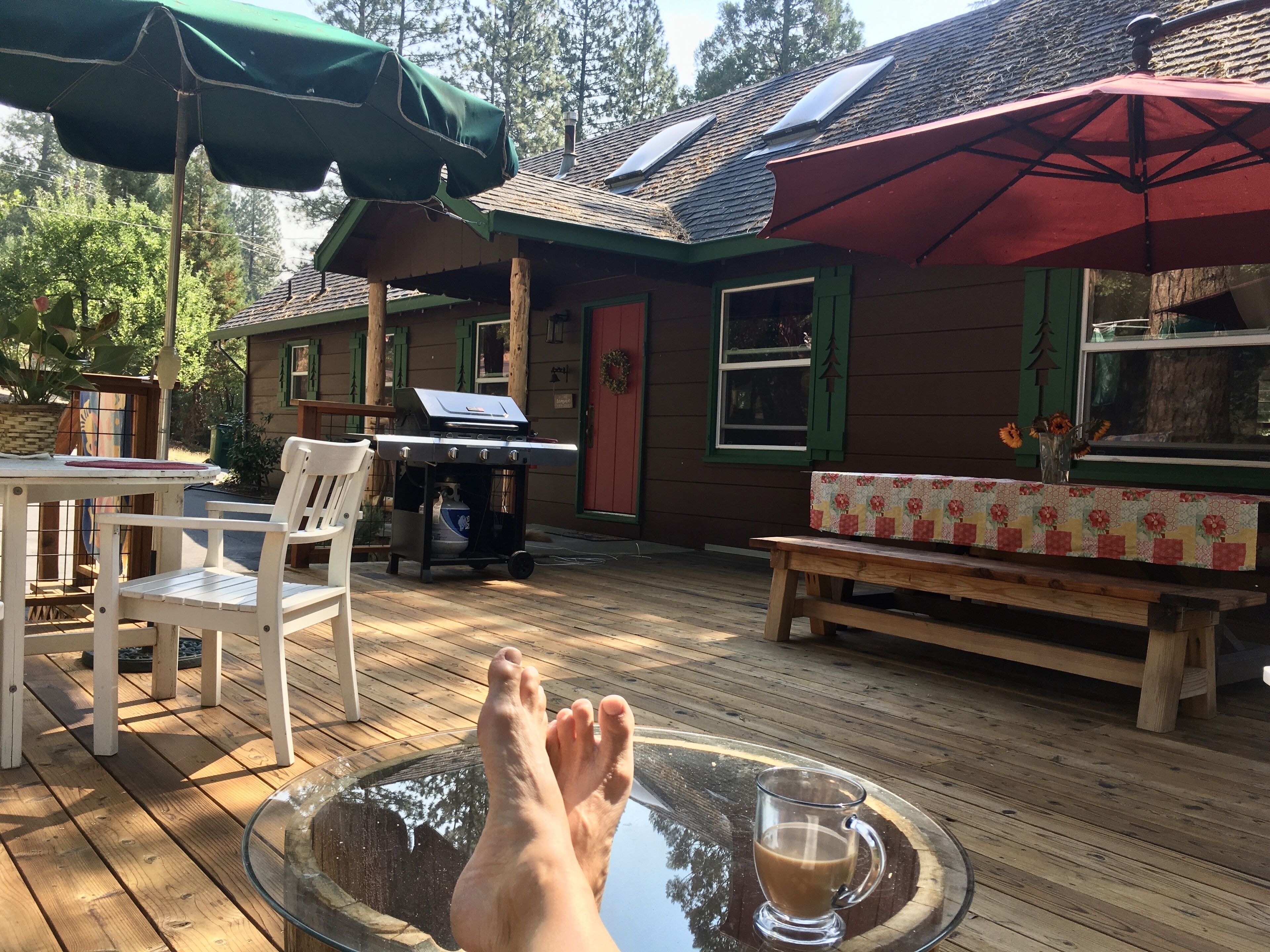 Put your feet up and stay awhile. Feel the stresses of life fade away. 
