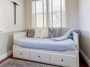 3 habitaciones, tabla de planchar con plancha y wifi gratis 