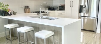 SUMMER BREEZE PETS WELCOME🏖️🌊