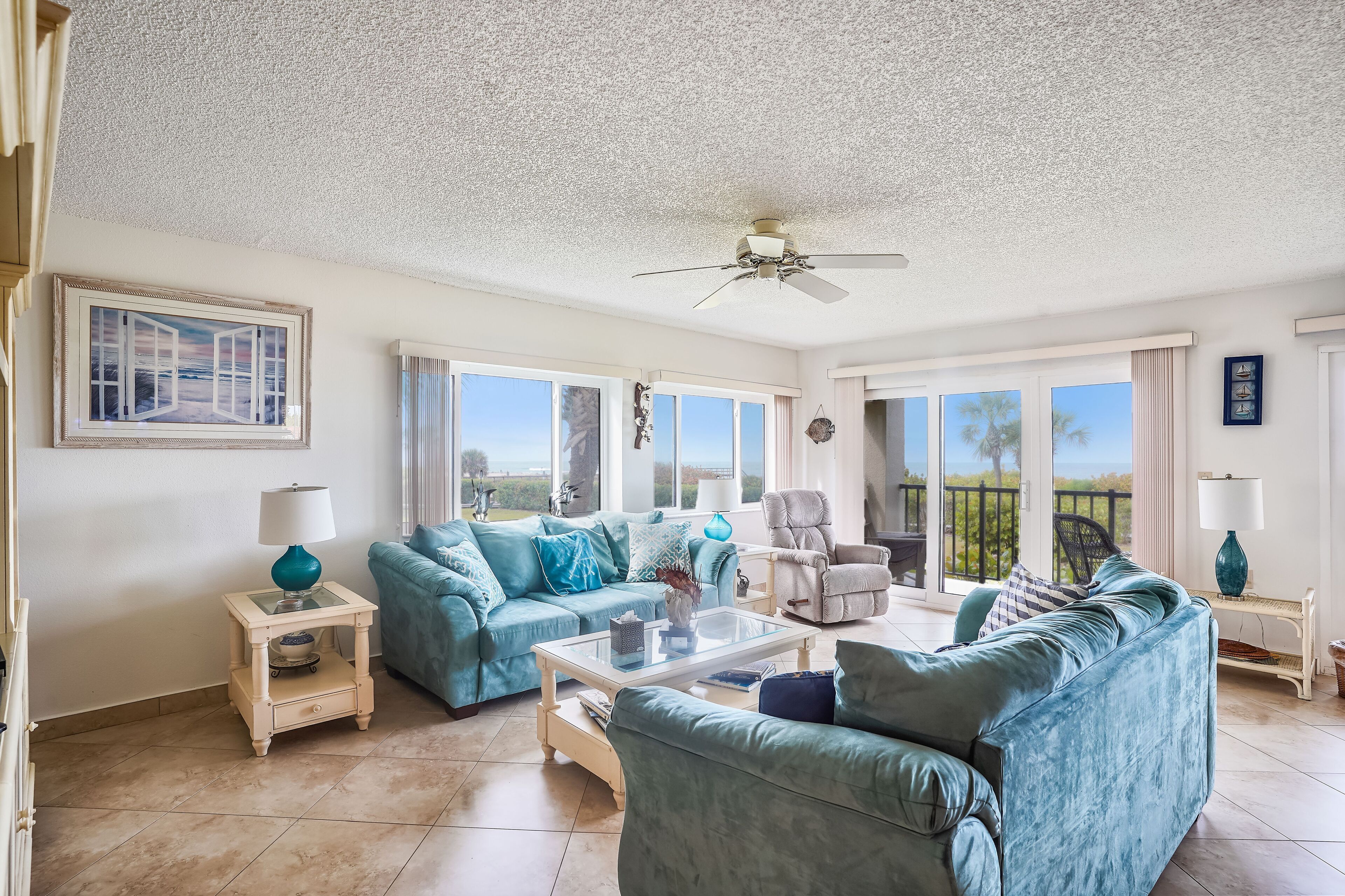 Land's End 201 building 9 Beachfront with LARGE Private Balcony|Beachfront