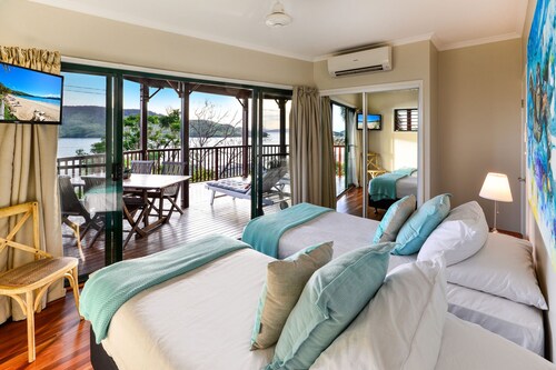 Casuarina 16 - Your Ultimate Hamilton Island Retreat!