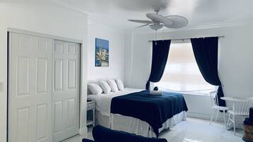 1 Schlafzimmer, Schreibtisch, Bügeleisen/Bügelbrett, kostenloses WLAN
