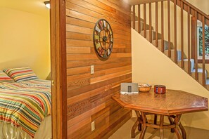 1 chambre, fer et planche à repasser, literie fournie