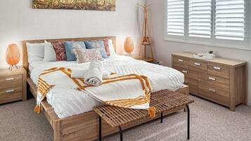 3 bedrooms, iron/ironing board, travel cot, free WiFi