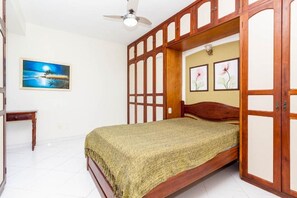 4 chambres, fer et planche à repasser, accès au Wi-Fi (inclus)