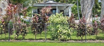Dolce Vita Beach House | 4 Bedroom Holiday Home
