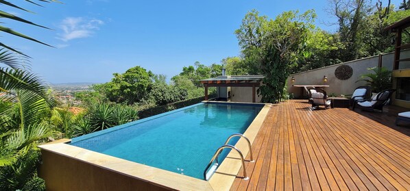 Outdoor pool, an infinity pool