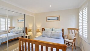 3 bedrooms, iron/ironing board, free WiFi, bed sheets