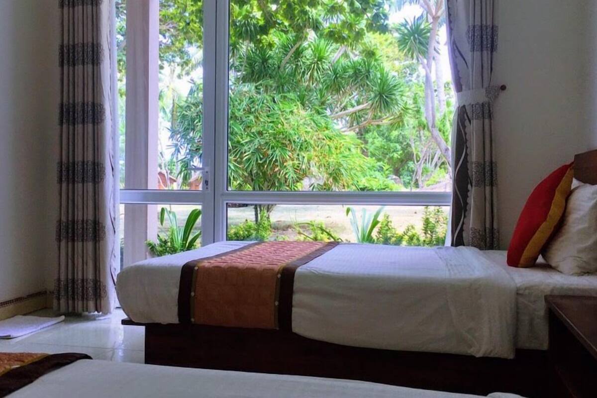 1 bedroom, minibar, desk, blackout drapes