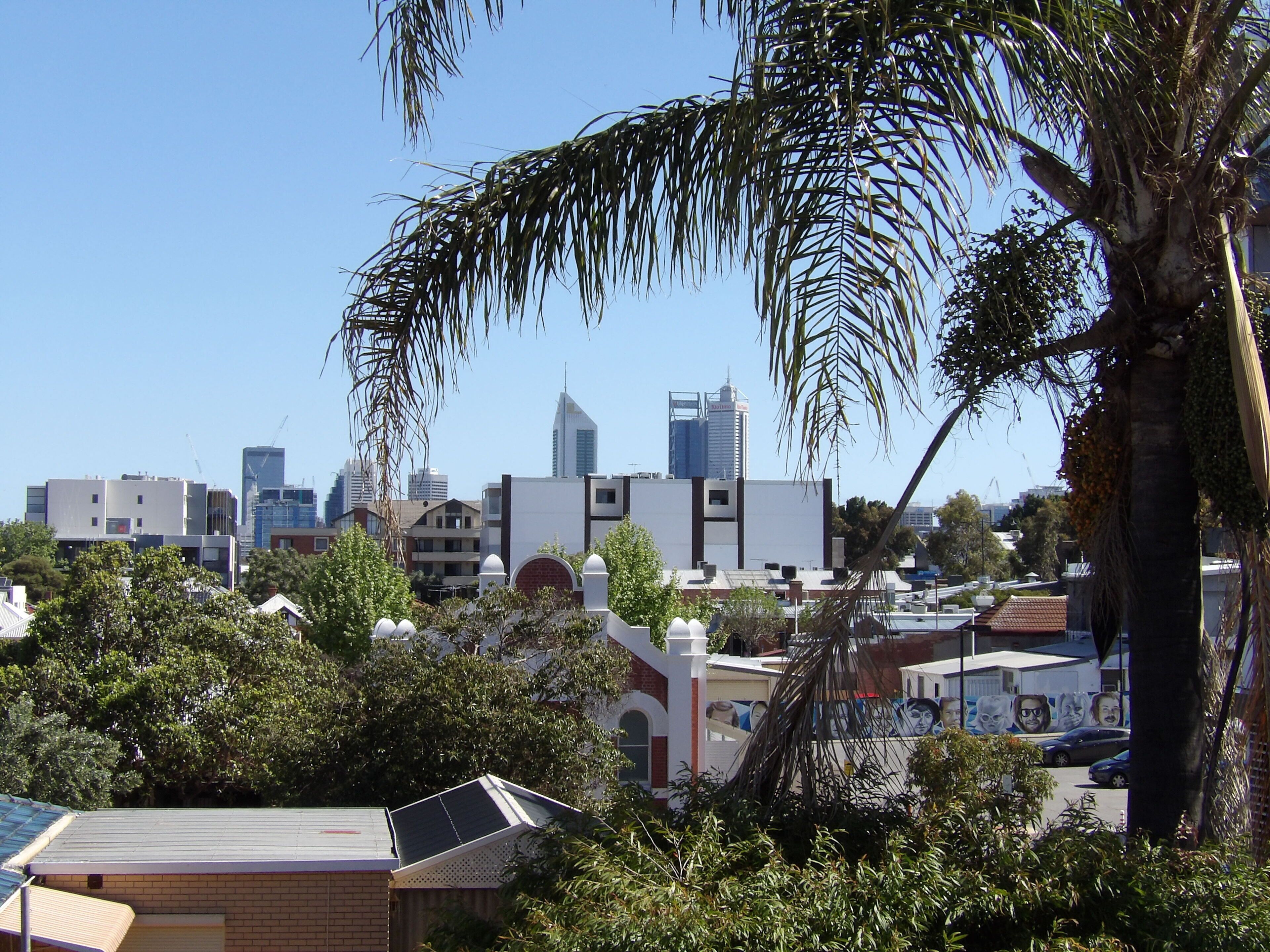 townhouse with interrupted city views and spa in heart of mt lawley