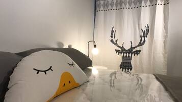 4 bedrooms, iron/ironing board