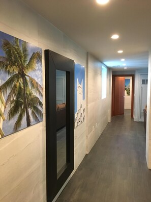 Interior - Miami Beach 3BD Luxury Condo Suite (201) (Miami Beach)