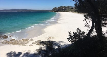 Alva Lee by Experience Jervis Bay