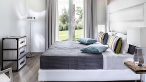 6 bedrooms, iron/ironing board, free WiFi, bed sheets