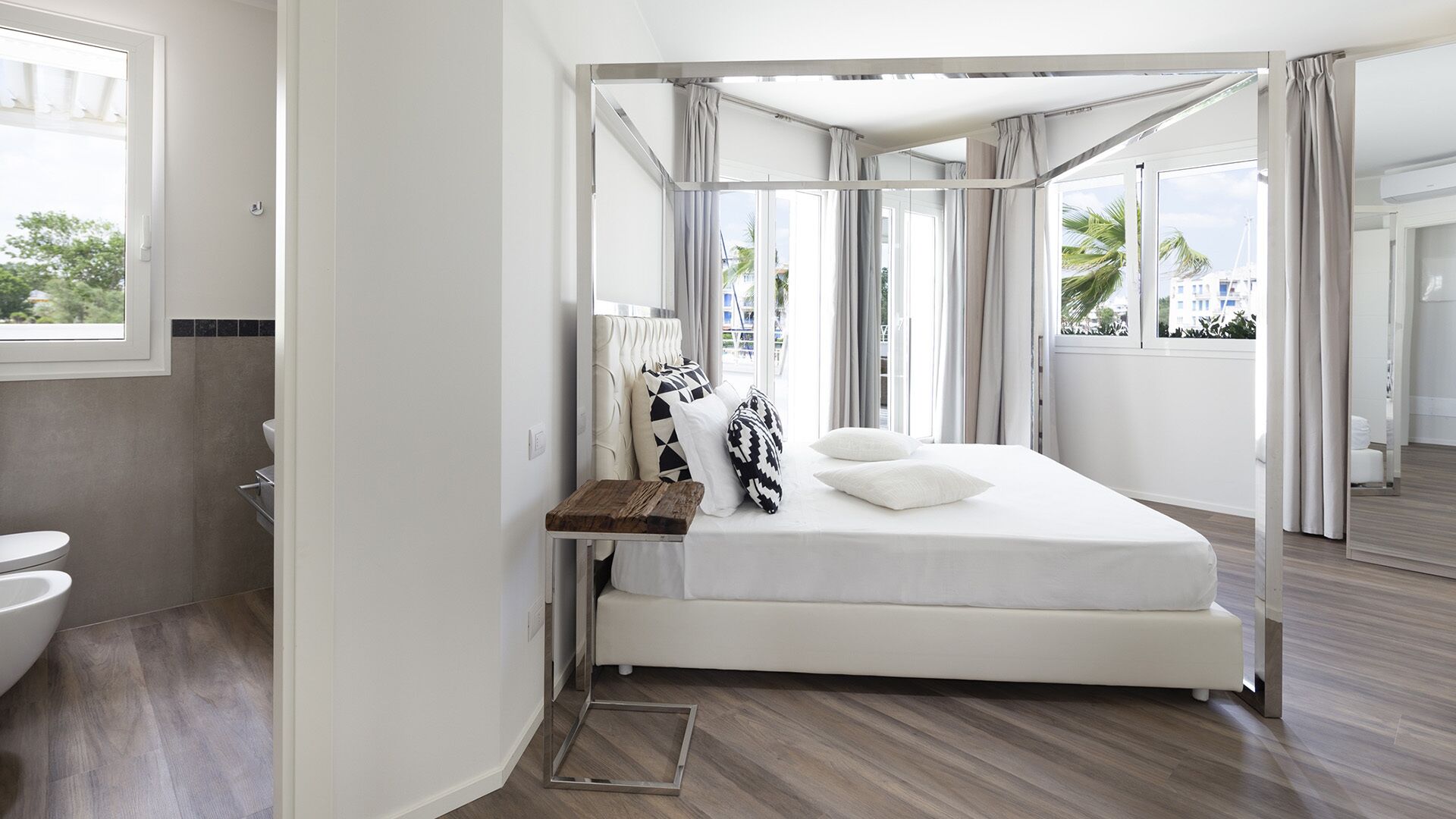 6 makuuhuonetta, silitysrauta/-lauta, ilmainen Wi-Fi, vuodevaatteet