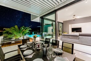 Outdoor dining