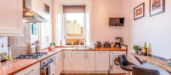 Clyde View Apartment 🏴󠁧󠁢󠁳󠁣󠁴󠁿