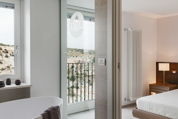 3 Schlafzimmer, Schreibtisch, schallisolierte Zimmer, Internetzugang