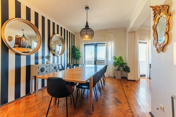 Imagen sin descripción, 1 de 47, botón