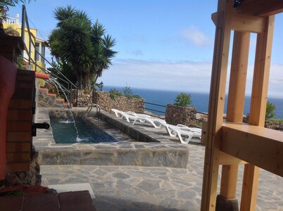 AMAZING VIEWS OF ATLANTIC & TEIDE WITH PRIVATE TERRACE , POOL & BBQ