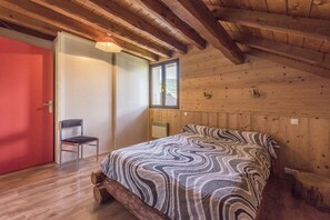 3 camere, ferro/asse da stiro, Wi-Fi gratuito, lenzuola