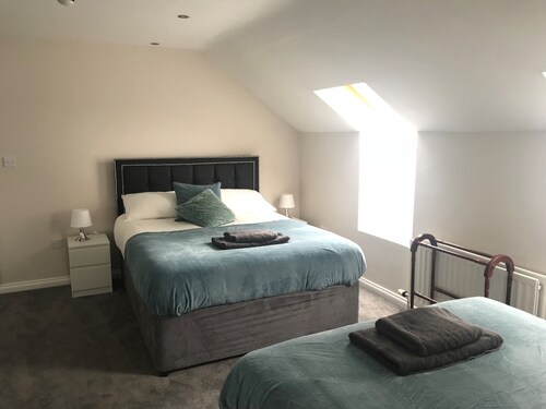 Killead House Apartment - near Belfast International Airport.