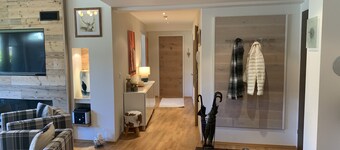 Modern luxury 2 bedroom ground floor apartment with outside terrace and garden