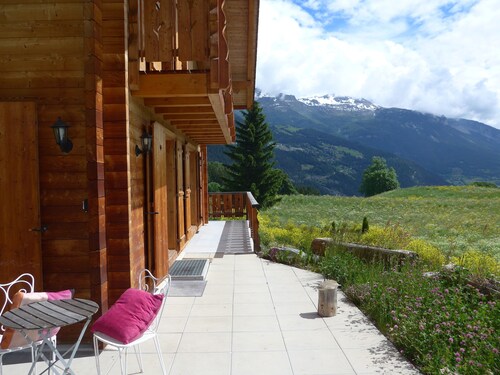 Crans Montana - Chalet Grand et moderne, avec vue imprenable dans un cadre calme
