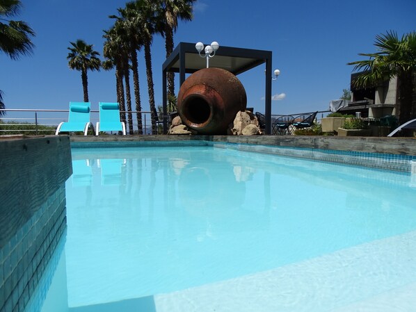Outdoor pool, a heated pool