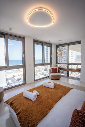 5 bedrooms, iron/ironing board, travel crib, free WiFi