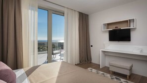 4 Schlafzimmer, Schreibtisch, Bügeleisen/Bügelbrett, kostenloses WLAN