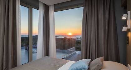 Luxury Villa Cinderella with Swimming Pool